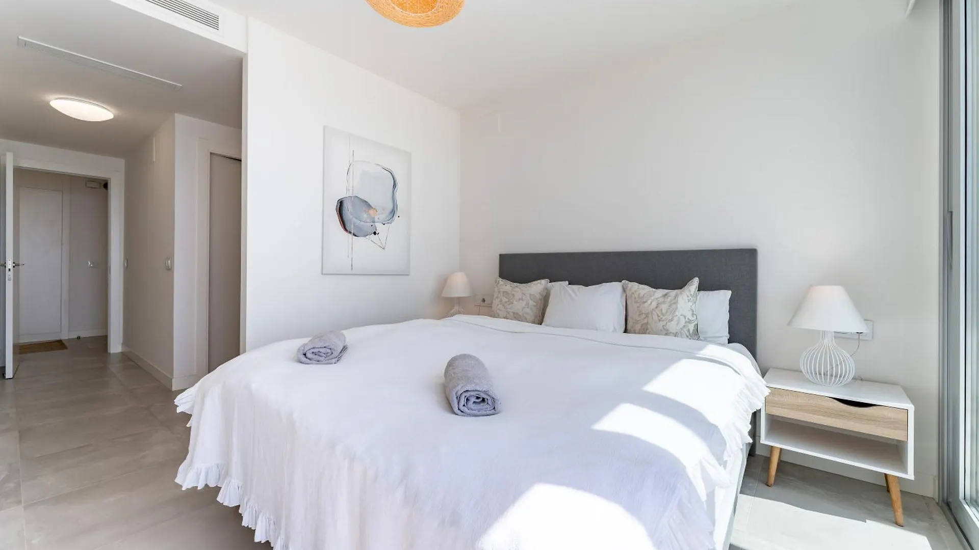 Luxury Penthouse With Rooftop 푸엔히롤라