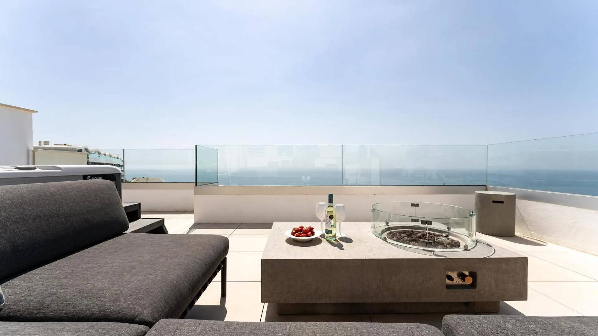 Luxury Penthouse With Rooftop 푸엔히롤라 스페인