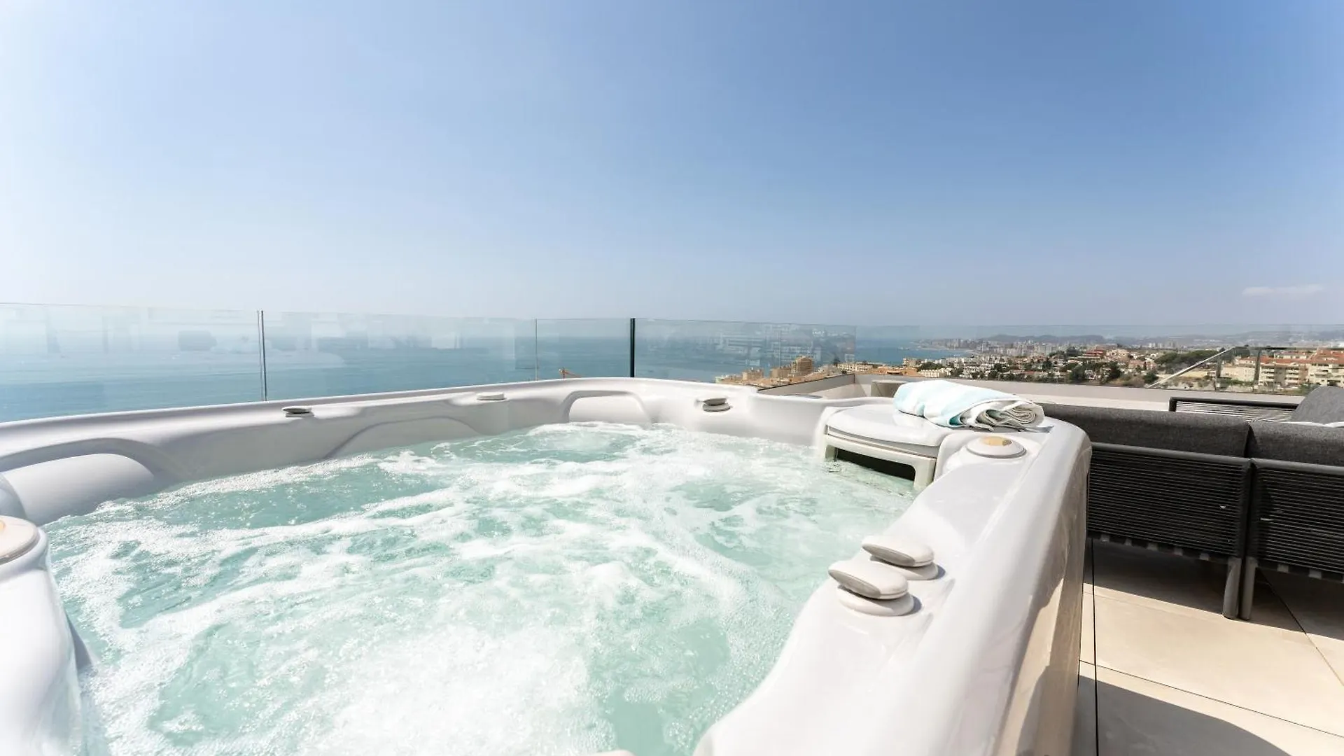 아파트 Luxury Penthouse With Rooftop 푸엔히롤라 스페인