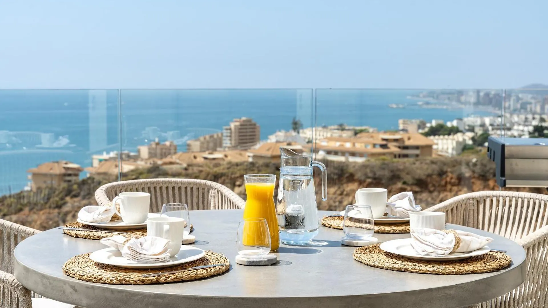 Luxury Penthouse With Rooftop 푸엔히롤라 스페인